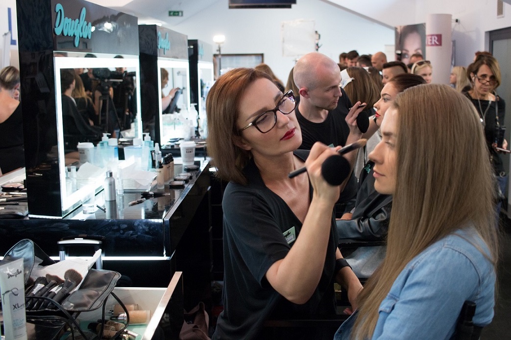 Douglas kreatorem makijażu na Flesz Fashion Night 2016