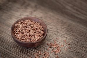 Olej lniany zimnotłoczony i budwigowy 1000 ml – naturalna siła zdrowia zamknięta w butelce