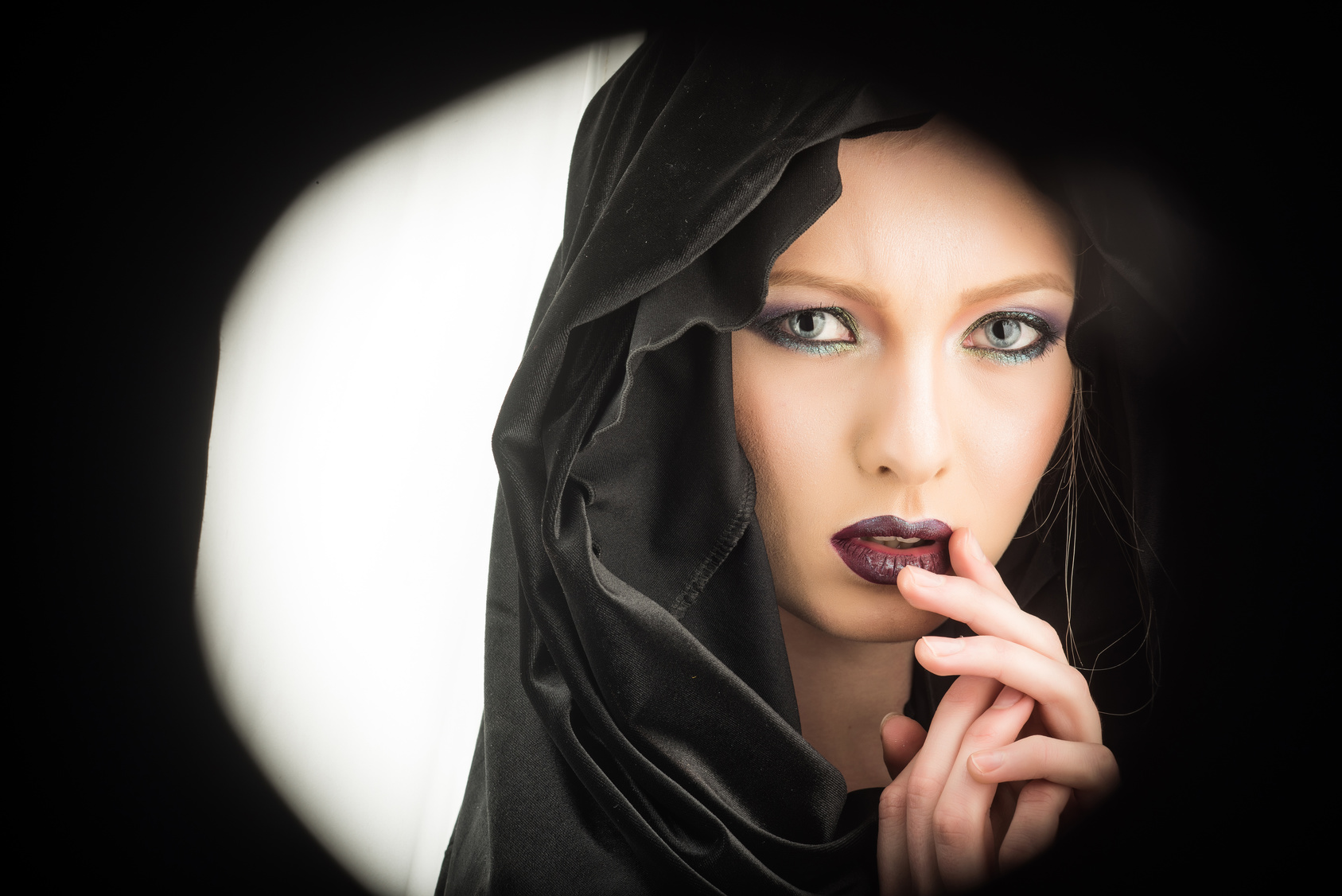 Halloween – makijaż inspirowany „Zakonnicą”