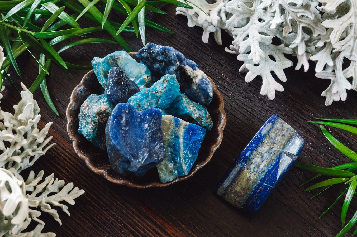 Lapis lazuli – niebiański kamień z pracowni Michała Anioła