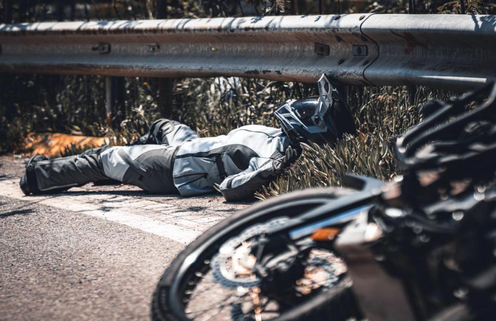 Sennik wypadek samochodowy - wyjaśniamy co oznacza wypadek na motocyklu widziany we śnie