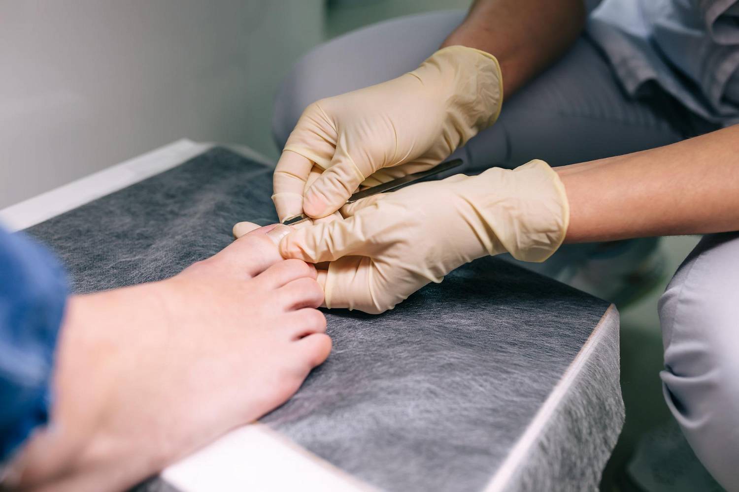 clinic podiatry podology podiatrist treating feet during pro wp
