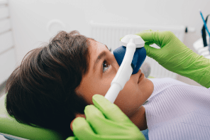 Sedacja wziewna czyli wizyta u stomatologa leczenie zębów bez bólu i zastrzyków