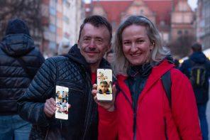 Coraz więcej osób ma dość poznawania ludzi tylko online. Aplikacja PicMe ma na to prostą odpowiedź