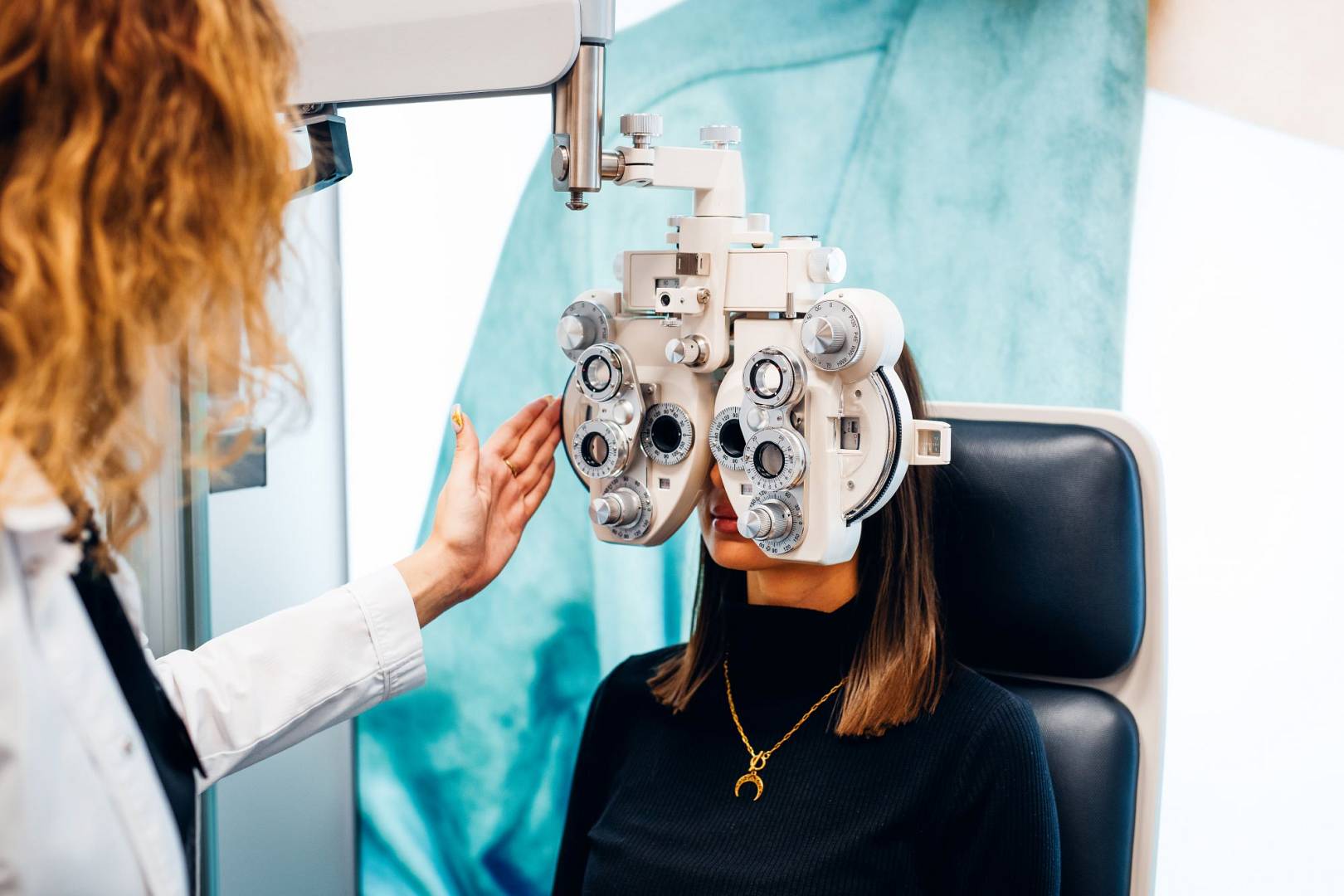 czy-optometrysta-zawsze-dobiera-soczewki-kontaktowe.jpg