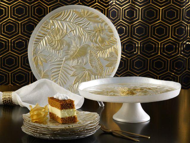 Zastawa deserowa biało złota