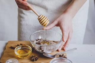 Rodzinne historie i tradycje z miodem