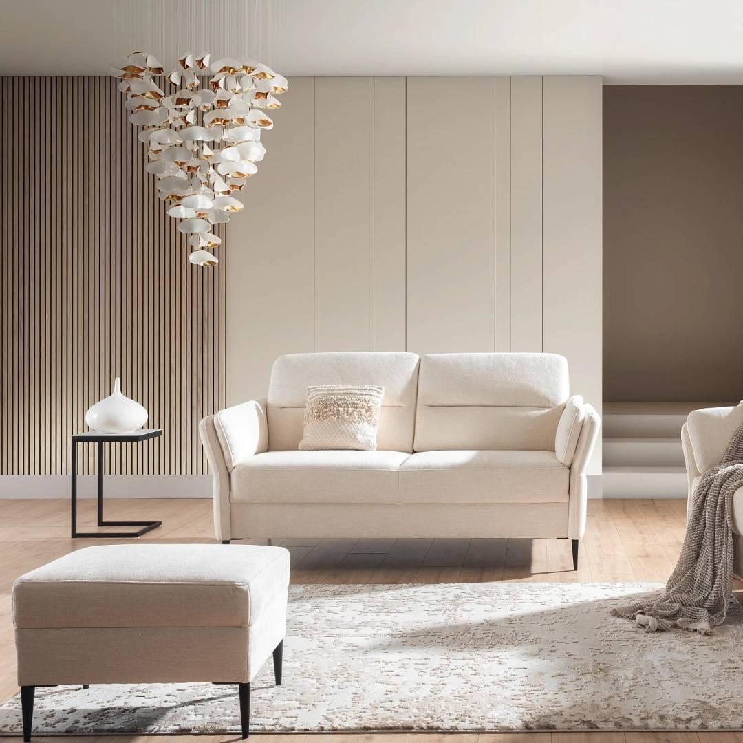 Kiedy sofa jest lepszym wyborem niż narożnik?